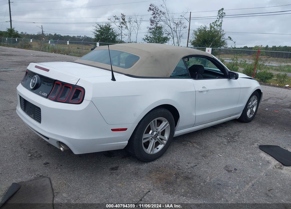 2014 FORD MUSTANG V6 VIN: 1ZVBP8EM5E5322865