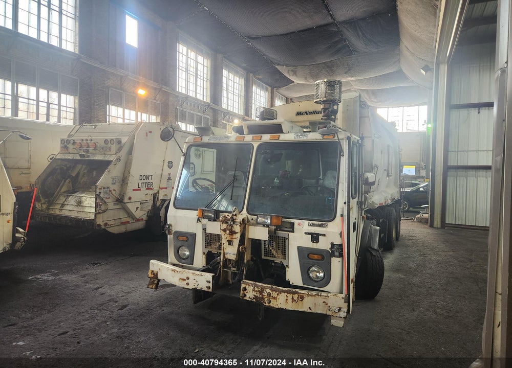 2013 MACK 600 LEU600 VIN: 1M2AU02C6DM006993