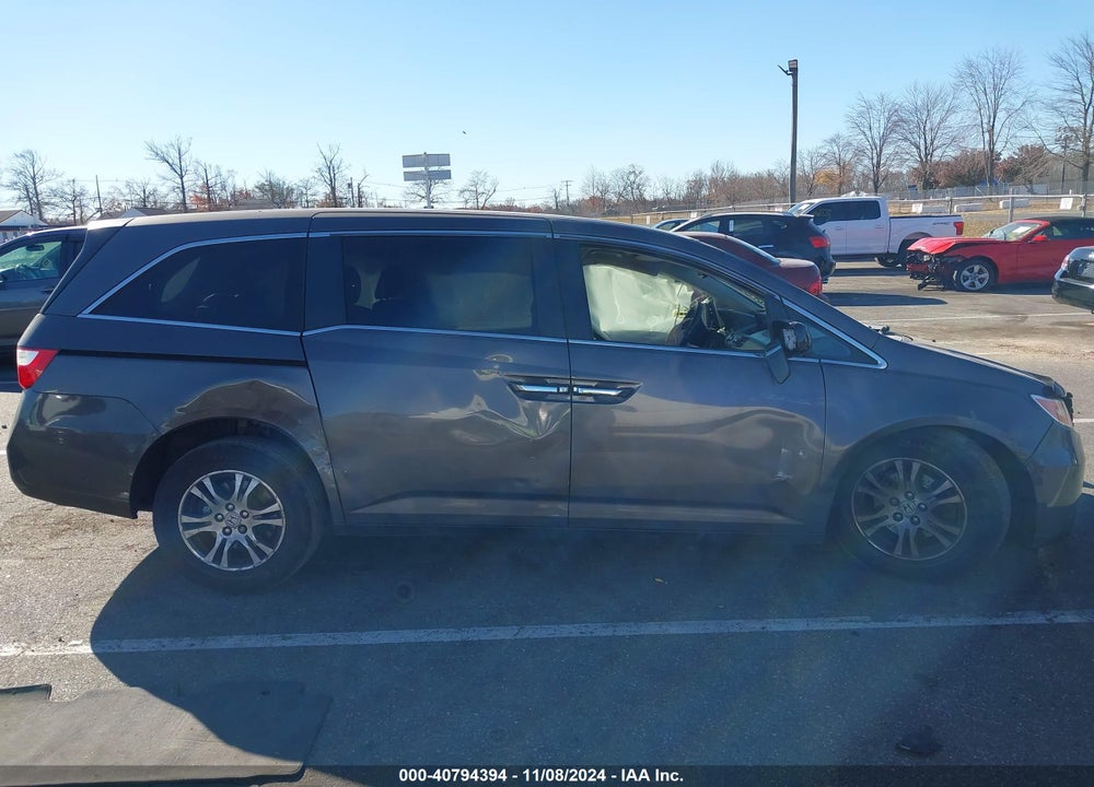 2011 HONDA ODYSSEY EX-L VIN: 5FNRL5H61BB011453