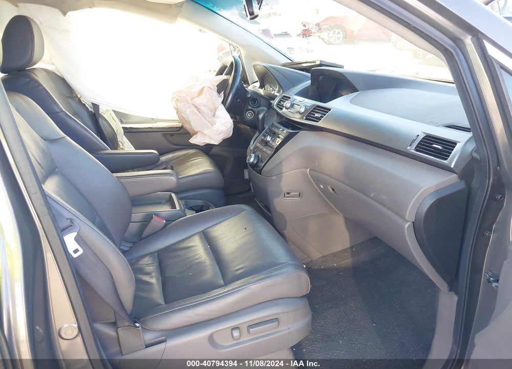 2011 HONDA ODYSSEY EX-L VIN: 5FNRL5H61BB011453