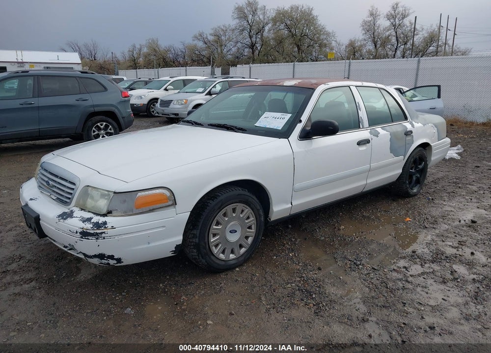 2004 FORD POLICE INTERCEPTOR BASE W/3.27 AXLE/NGV BASE W/3.27 AXLE/POLICE VIN: 2FAHP71W34X135092
