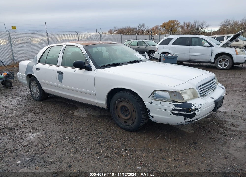 2004 FORD POLICE INTERCEPTOR BASE W/3.27 AXLE/NGV BASE W/3.27 AXLE/POLICE VIN: 2FAHP71W34X135092