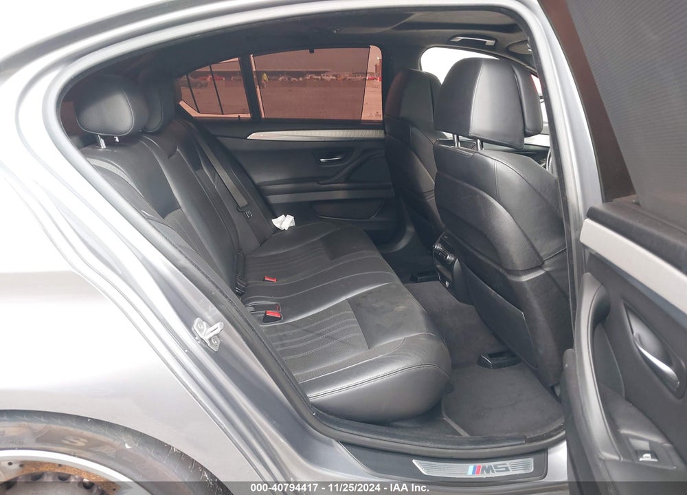 2014 BMW M5 VIN: WBSFV9C58ED593915
