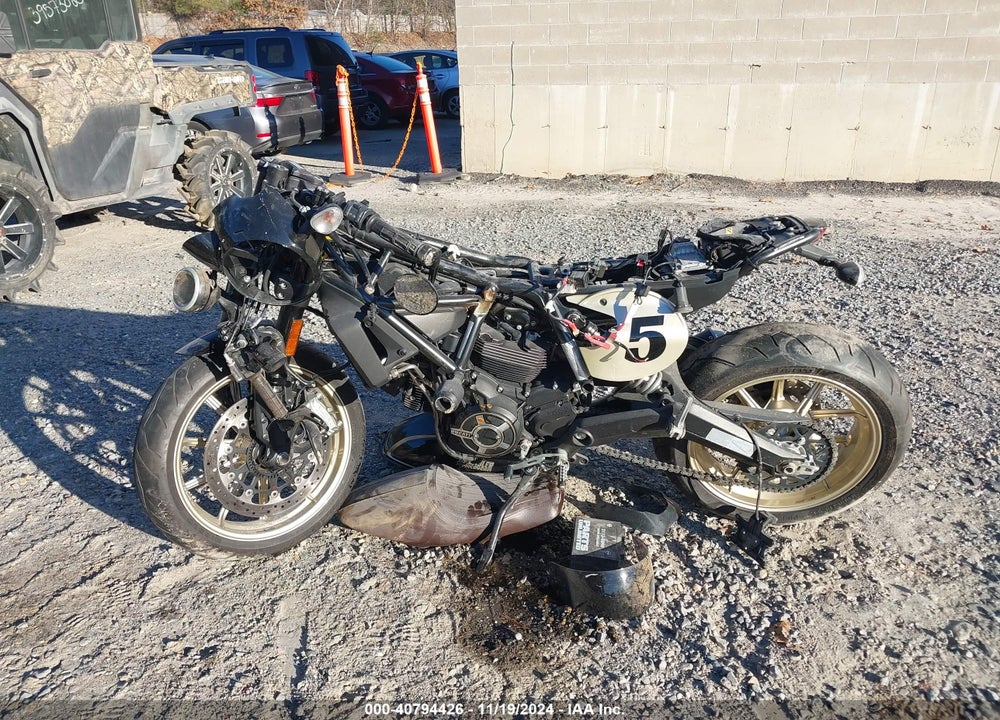 2017 DUCATI SCRAMBLER 800 VIN: ZDM15ANM3HB020965