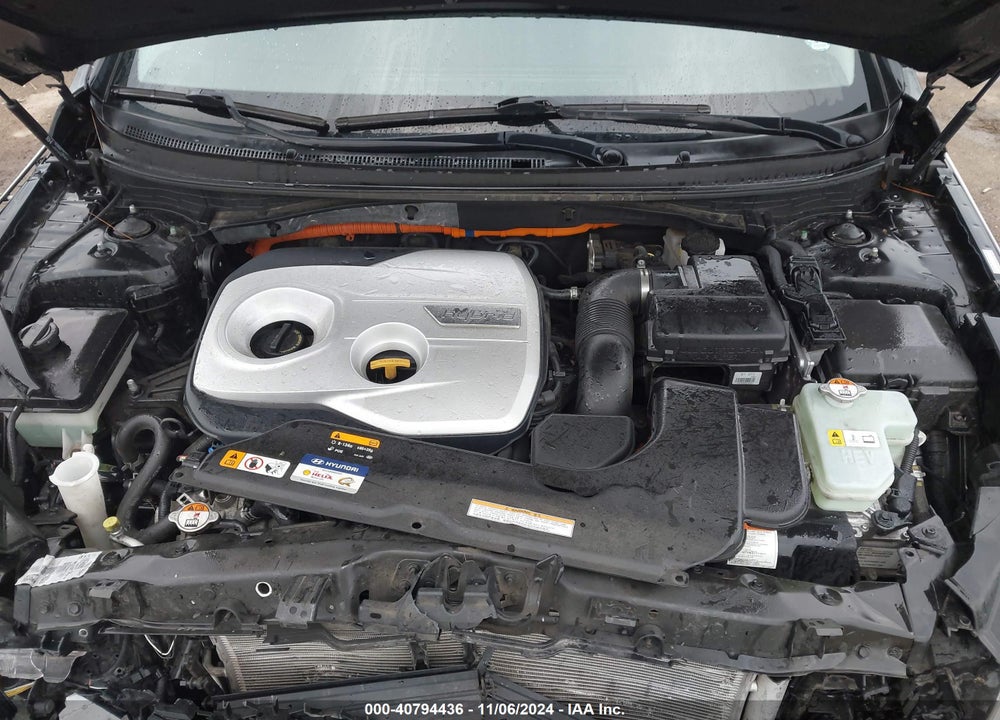 2016 HYUNDAI SONATA HYBRID SE VIN: KMHE24L14GA024488