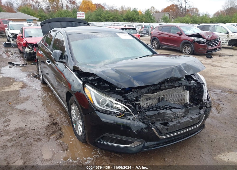 2016 HYUNDAI SONATA HYBRID SE VIN: KMHE24L14GA024488