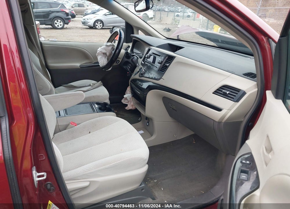 2013 TOYOTA SIENNA LE V6 8 PASSENGER VIN: 5TDKK3DC0DS403889