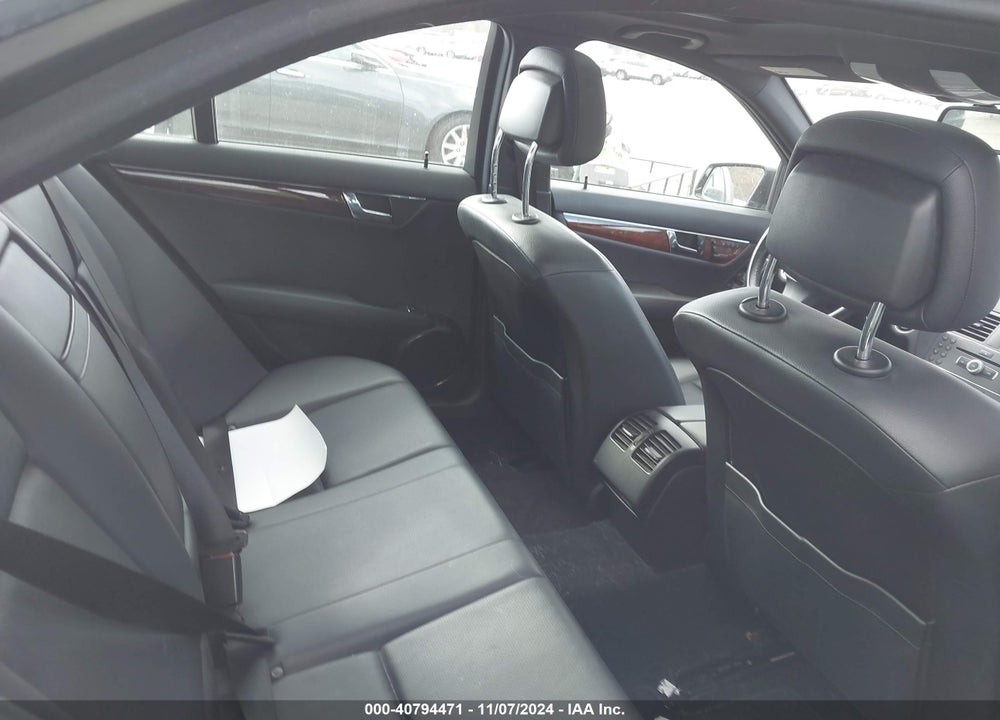 2011 MERCEDES-BENZ C 300 VIN: WDDGF8BB7BR150038