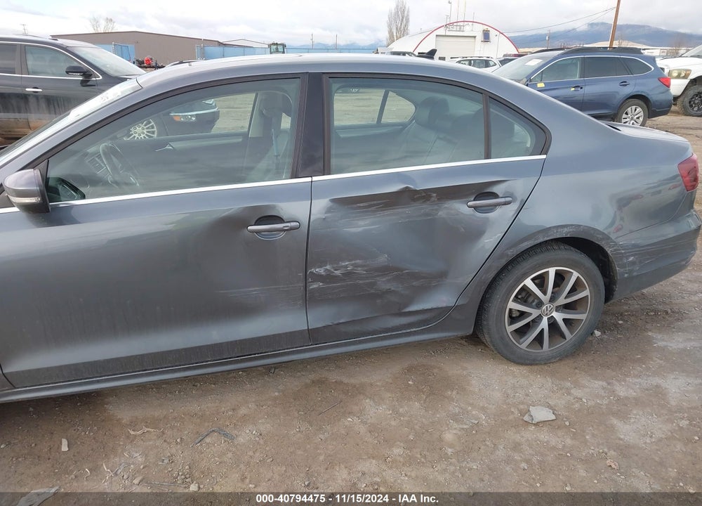 2017 VOLKSWAGEN JETTA 1.4T SE VIN: 3VWDB7AJ5HM367025