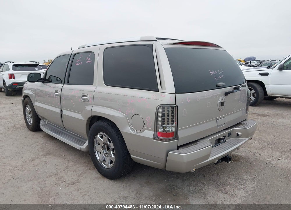 2005 CADILLAC ESCALADE STANDARD VIN: 1GYEC63N45R235392
