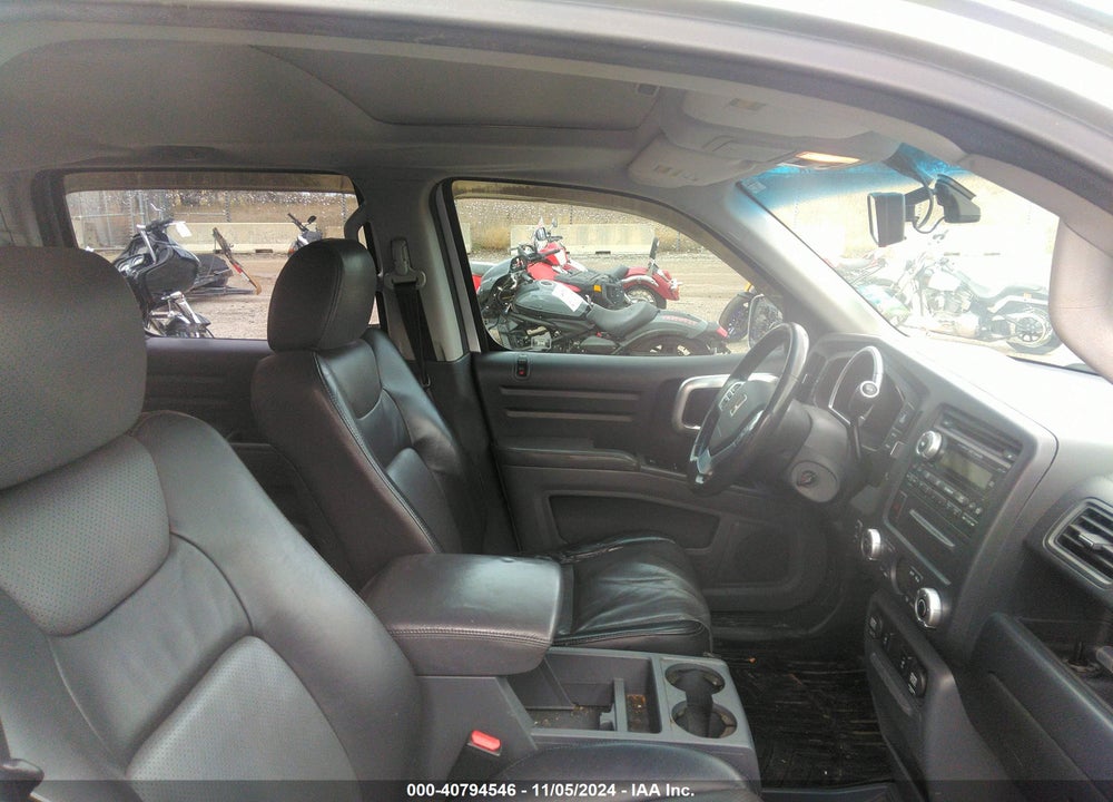 2006 HONDA RIDGELINE RTL VIN: 2HJYK16596H512202