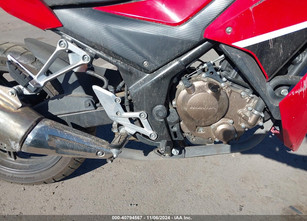 2017 HONDA CBR300 R VIN: MLHNC5103H5300667