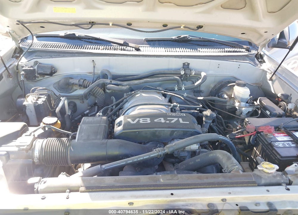2002 TOYOTA SEQUOIA SR5 V8 VIN: 5TDBT44A22S084848
