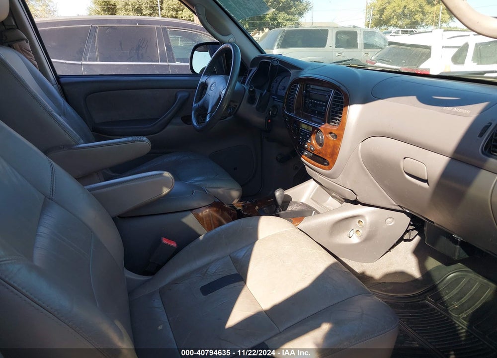 2002 TOYOTA SEQUOIA SR5 V8 VIN: 5TDBT44A22S084848