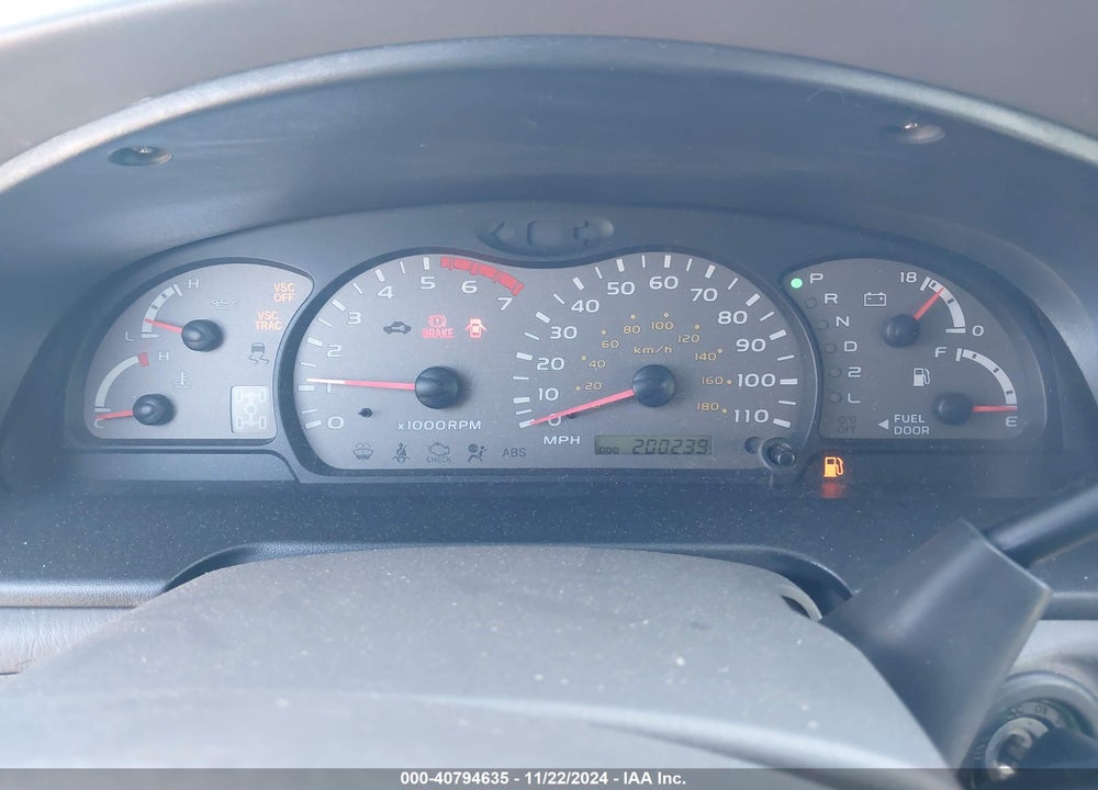 2002 TOYOTA SEQUOIA SR5 V8 VIN: 5TDBT44A22S084848