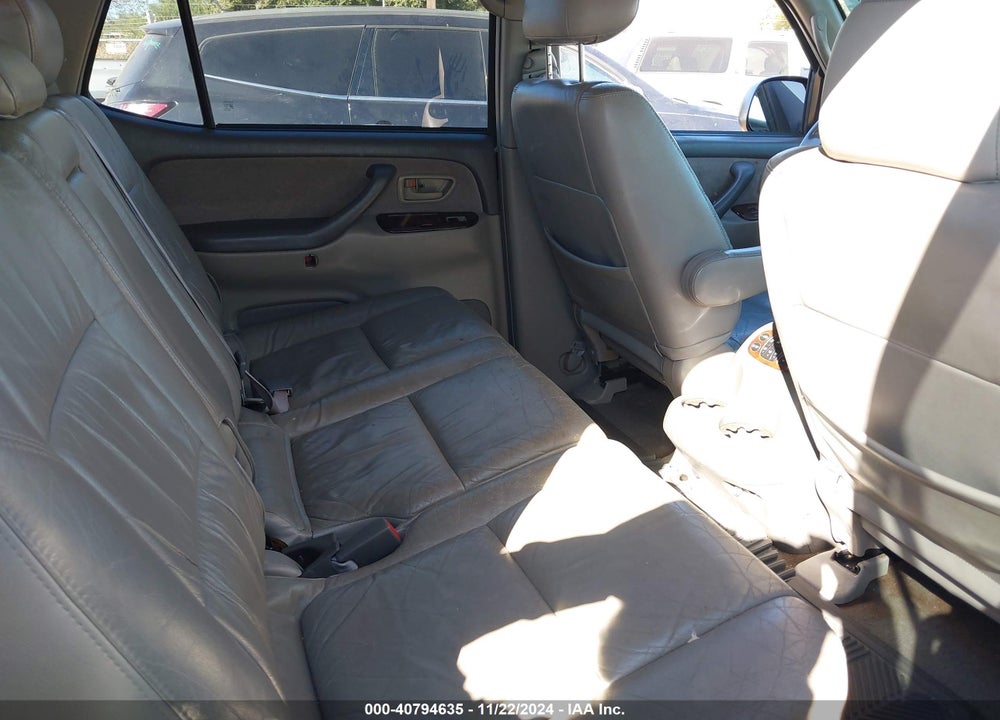 2002 TOYOTA SEQUOIA SR5 V8 VIN: 5TDBT44A22S084848