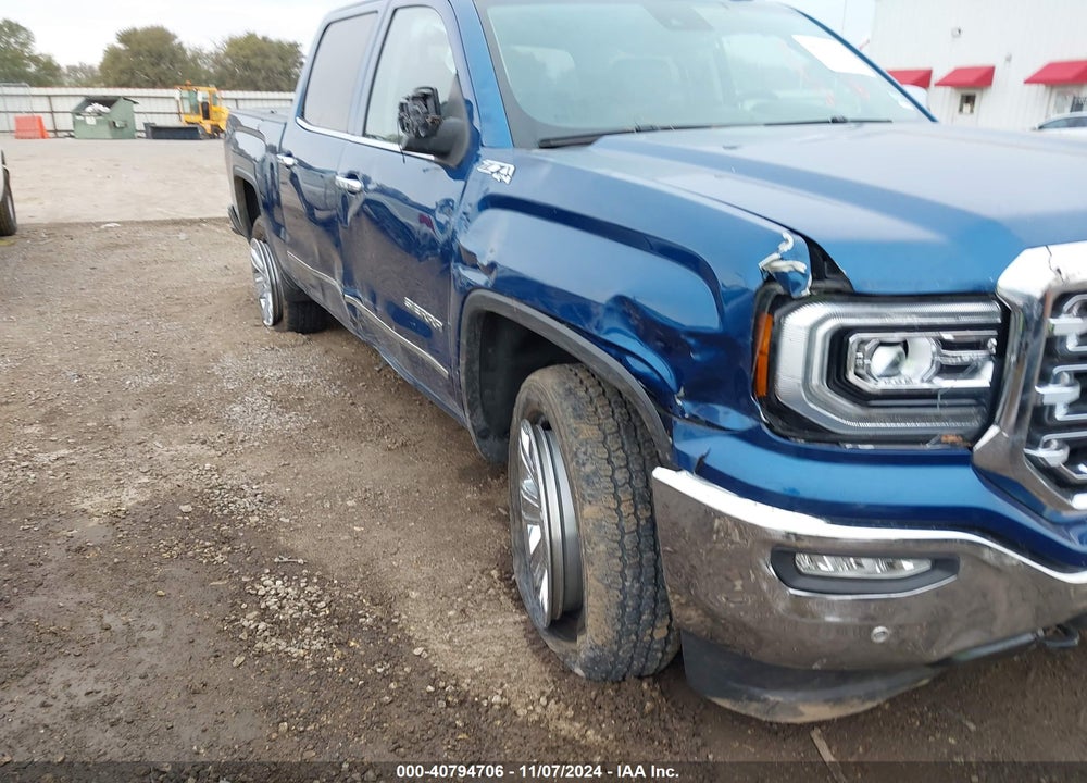 2018 GMC SIERRA 1500 SLT VIN: 3GTU2NEC8JG279657