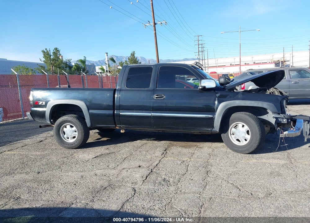 2003 GMC SIERRA 1500 SLE VIN: 1GTEK19TX3E145928