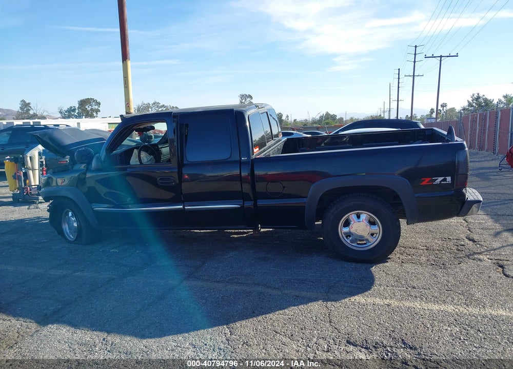 2003 GMC SIERRA 1500 SLE VIN: 1GTEK19TX3E145928