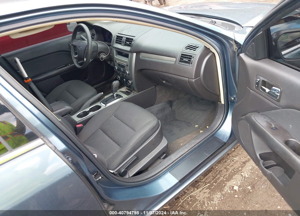 2011 FORD FUSION SE VIN: 3FAHP0HA7BR102769