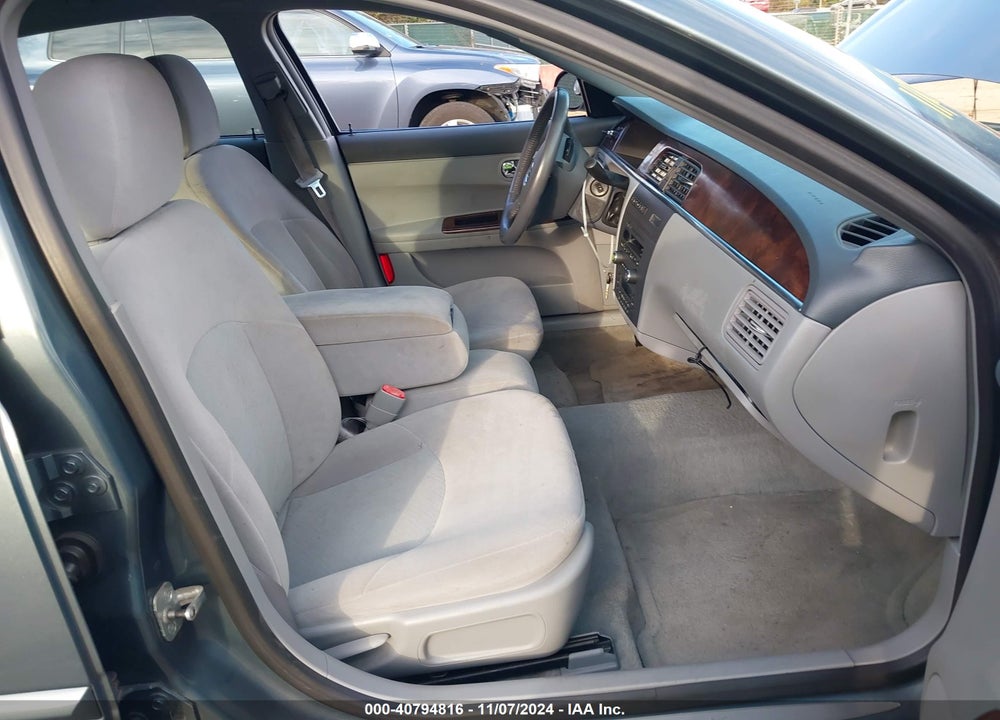 2007 BUICK LACROSSE VIN: 2G4WC582171114605