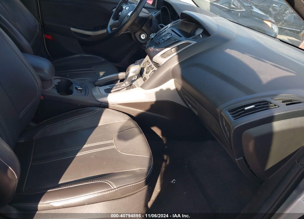 2014 FORD FOCUS SE VIN: 1FADP3F24EL107569