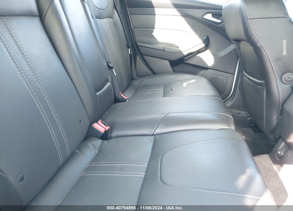 2014 FORD FOCUS SE VIN: 1FADP3F24EL107569