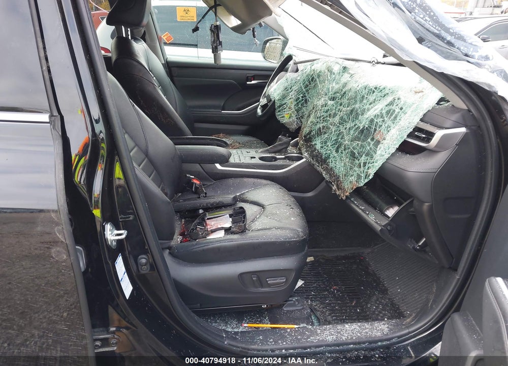 2022 TOYOTA HIGHLANDER VIN: 5TDGZRBH7NS564695