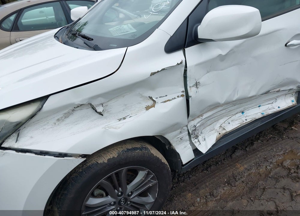 2015 HYUNDAI TUCSON SE VIN: KM8JU3AG6FU059251