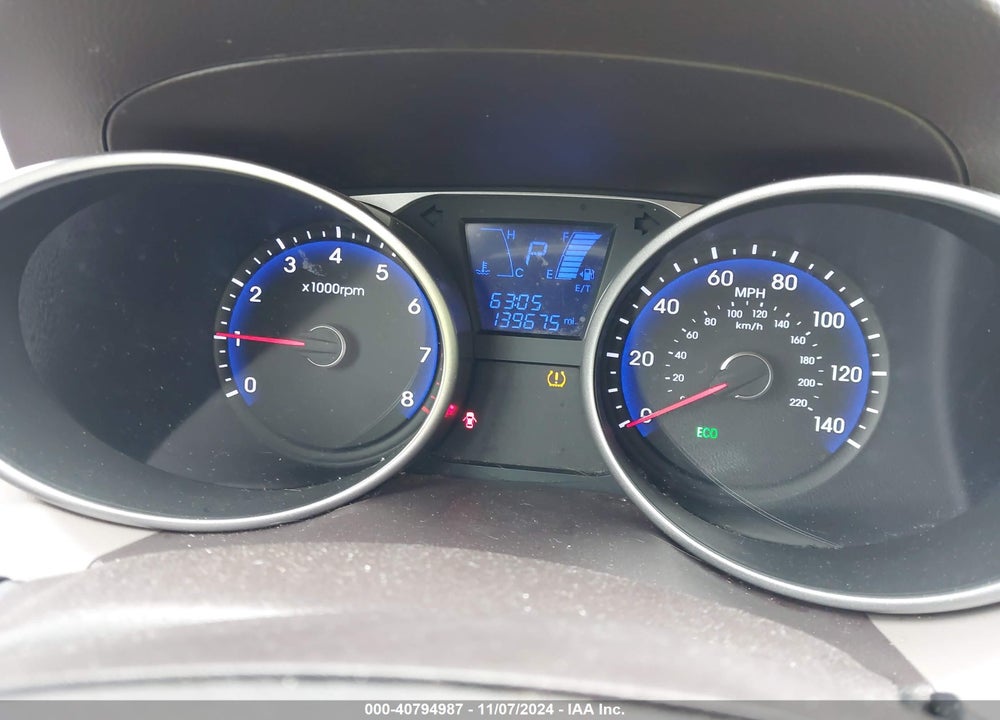 2015 HYUNDAI TUCSON SE VIN: KM8JU3AG6FU059251