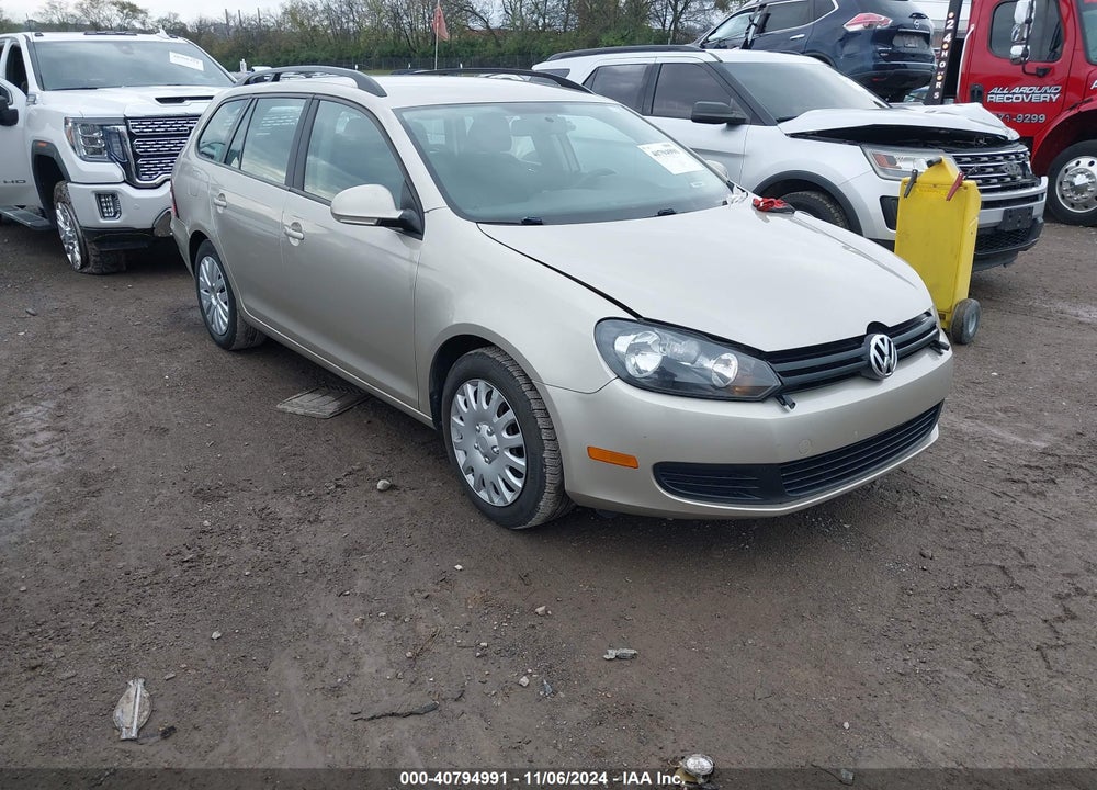 2014 VOLKSWAGEN JETTA SPORTWAGEN 2.5L S VIN: 3VWPP7AJ8EM601054