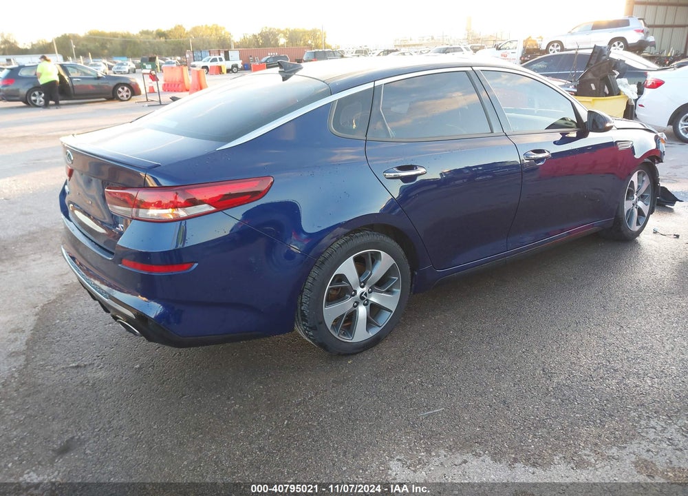 2019 KIA OPTIMA S VIN: 5XXGT4L39KG287553