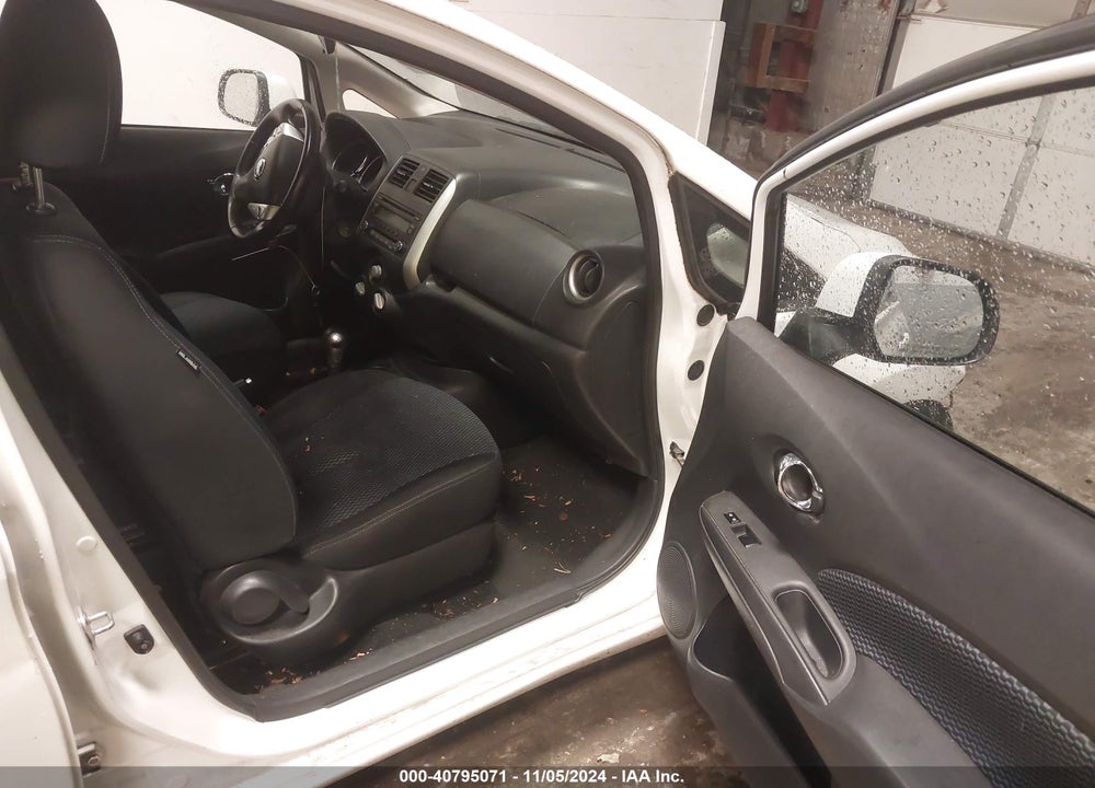 2014 NISSAN VERSA NOTE SV VIN: 3N1CE2CP5EL389105