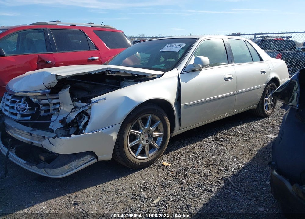2011 CADILLAC DTS VIN: 1G6KD5E63BU139979