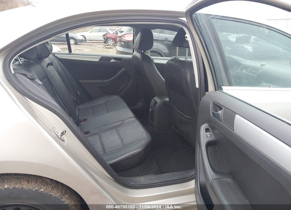 2013 VOLKSWAGEN JETTA SE VIN: 3VWDP7AJ9DM224753