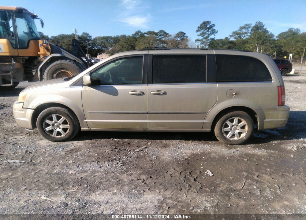 2009 CHRYSLER TOWN & COUNTRY TOURING VIN: 2A8HR54189R597211