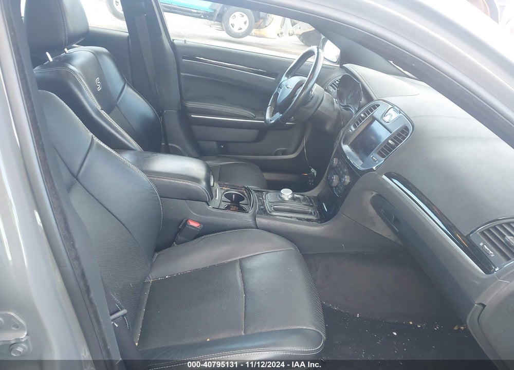 2018 CHRYSLER 300 300S VIN: 2C3CCABT6JH177798