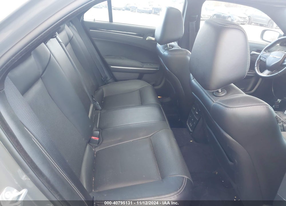 2018 CHRYSLER 300 300S VIN: 2C3CCABT6JH177798