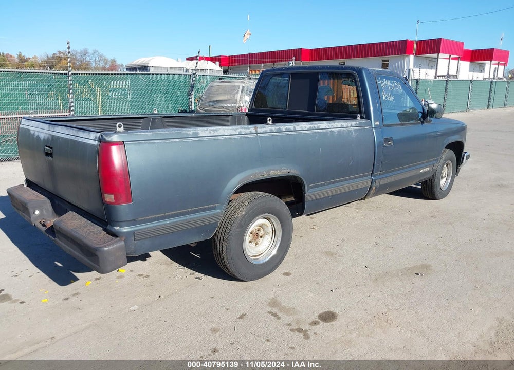 1988 CHEVROLET GMT-400 C1500 VIN: 1GCDC14Z8JE189363