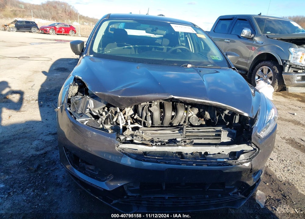 2018 FORD FOCUS S VIN: 1FADP3E23JL235281