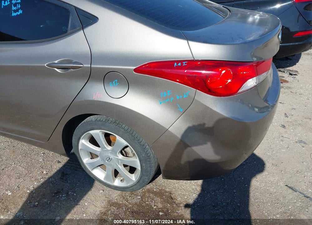 2013 HYUNDAI ELANTRA LIMITED VIN: 5NPDH4AE8DH292176