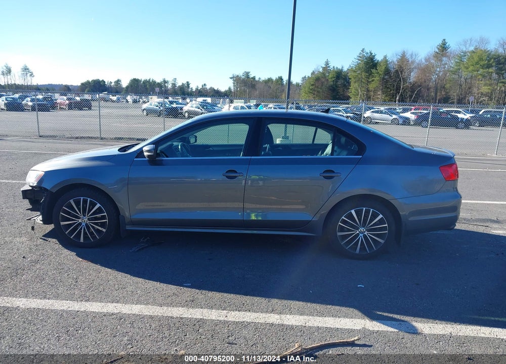 2014 VOLKSWAGEN JETTA 1.8T SEL VIN: 3VWL17AJ2EM419866