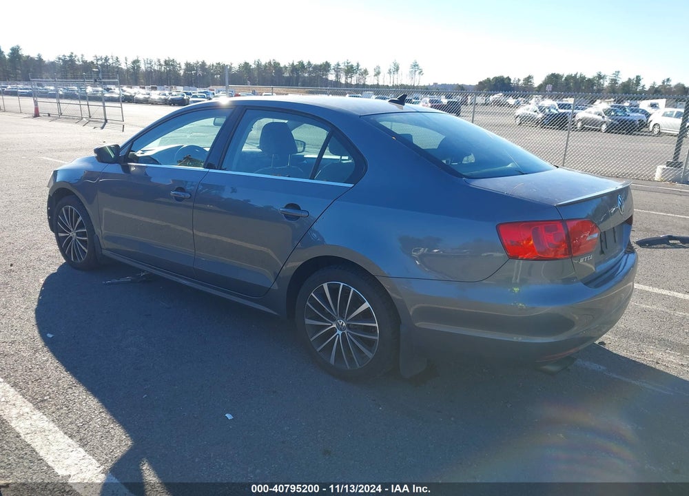 2014 VOLKSWAGEN JETTA 1.8T SEL VIN: 3VWL17AJ2EM419866