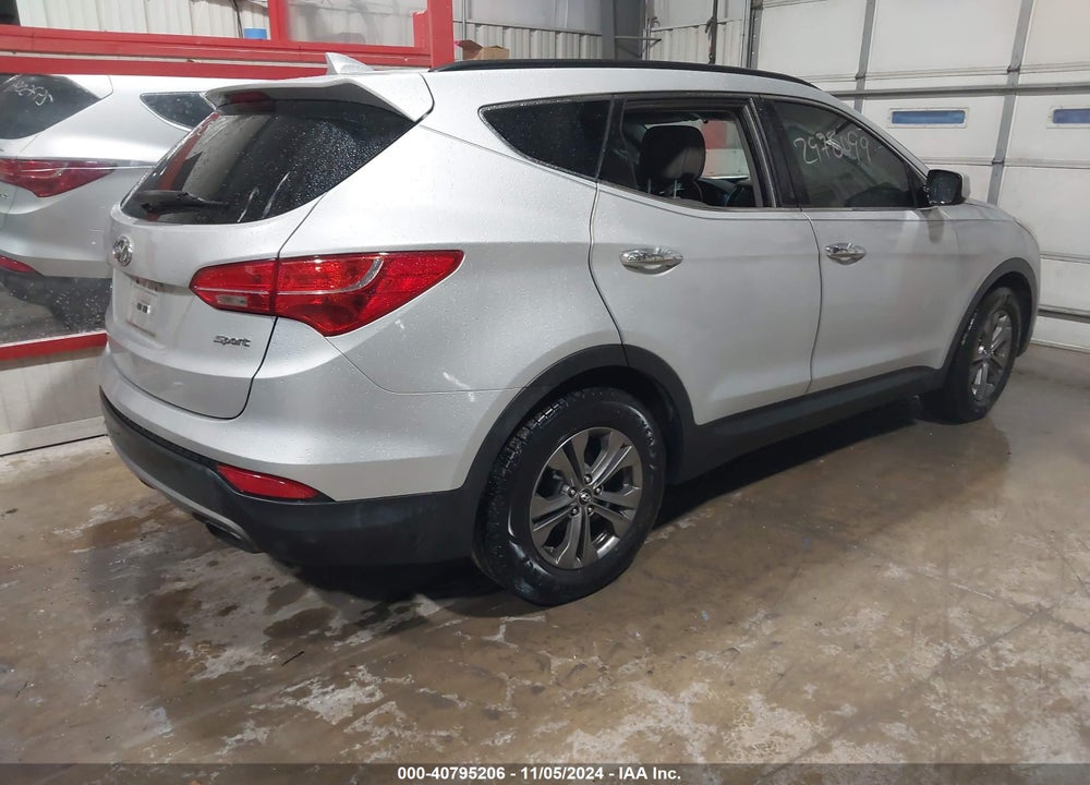2013 HYUNDAI SANTA FE VIN: 5XYZU3LB0DG015429