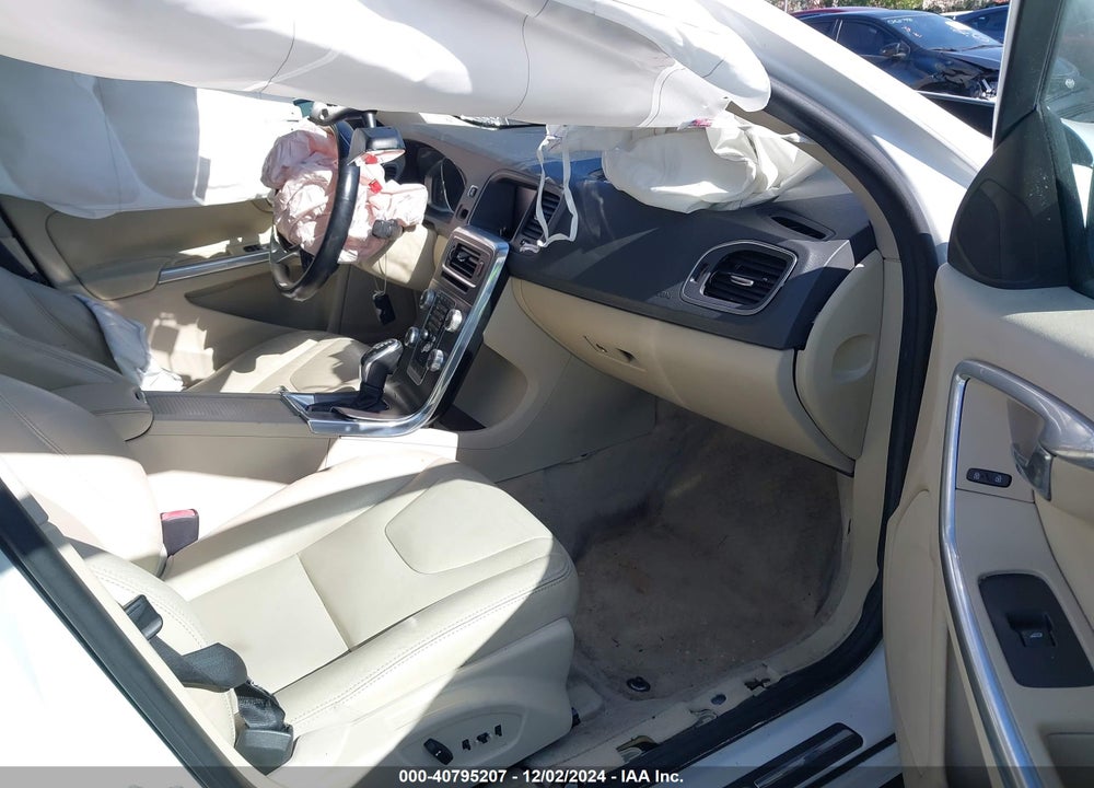 2015 VOLVO S60 T5 PREMIER VIN: YV140MFK6F1347279