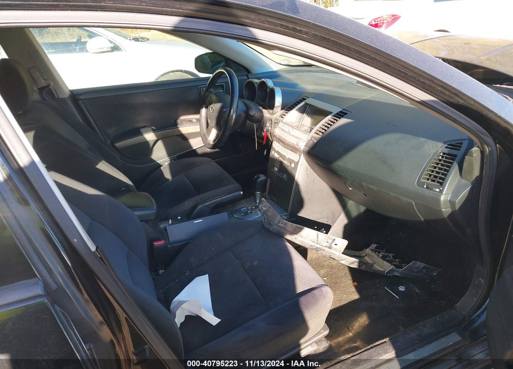 2004 NISSAN MAXIMA 3.5 SE VIN: 1N4BA41E44C924913