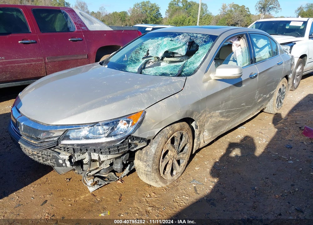 2016 HONDA ACCORD EX-L V-6 VIN: 1HGCR3F84GA015947