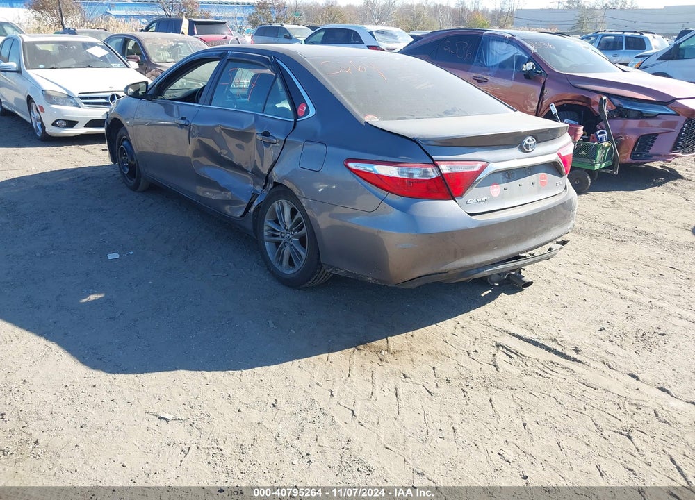 2017 TOYOTA CAMRY SE VIN: 4T1BF1FK0HU767580