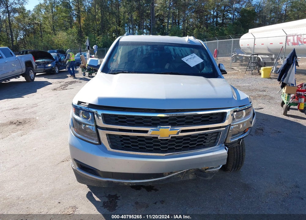 2017 CHEVROLET SUBURBAN LT VIN: 1GNSCHKCXHR190619