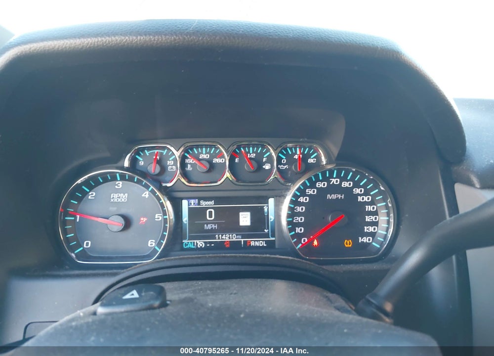 2017 CHEVROLET SUBURBAN LT VIN: 1GNSCHKCXHR190619